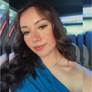 Meet your Posher, Ana